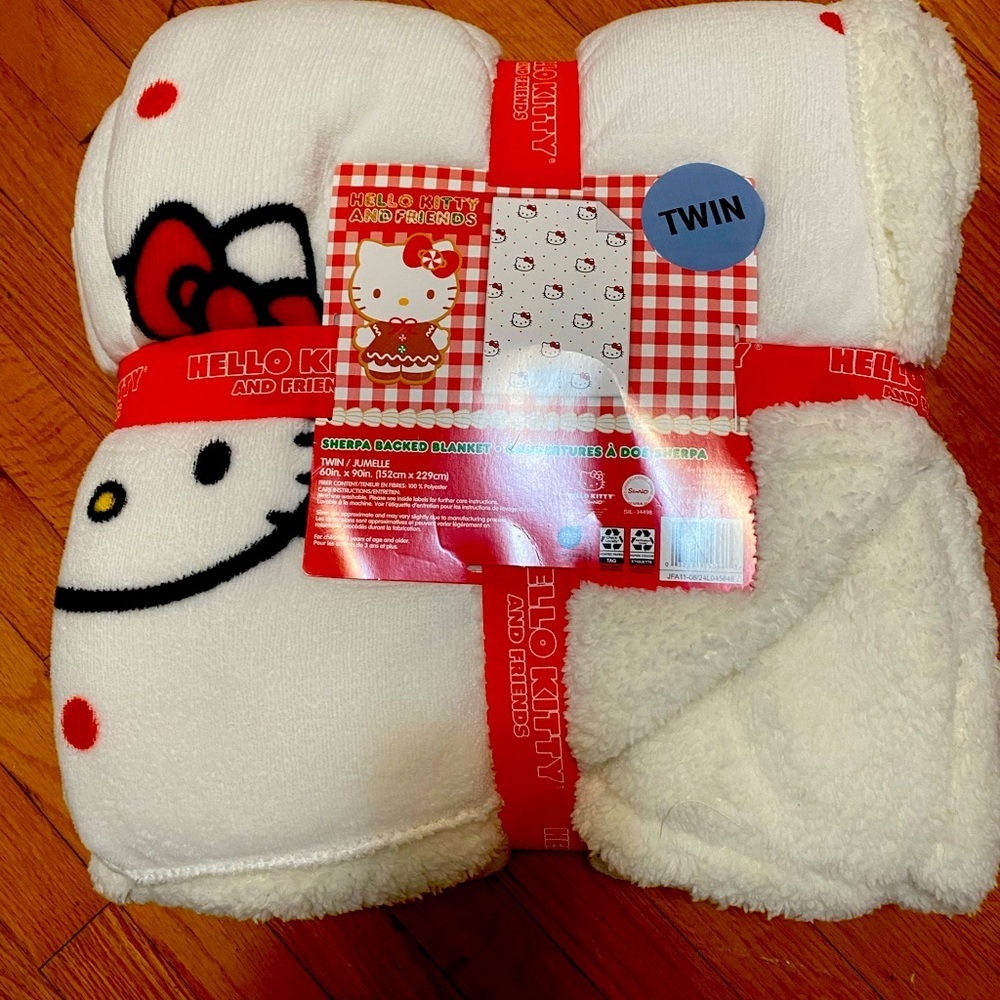 HELLO KITTY CHRISTMAS TWIN SHERPA BACKED BLANKET